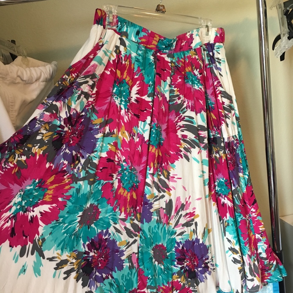 Women’s skirt